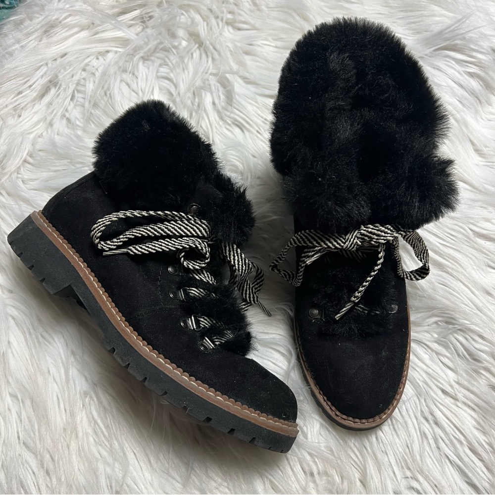 Mtng fur lined suede boots true black